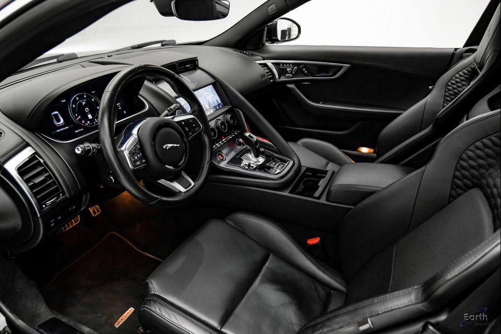 Jaguar F-Type 2021