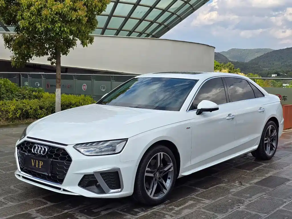 Audi A4 2021