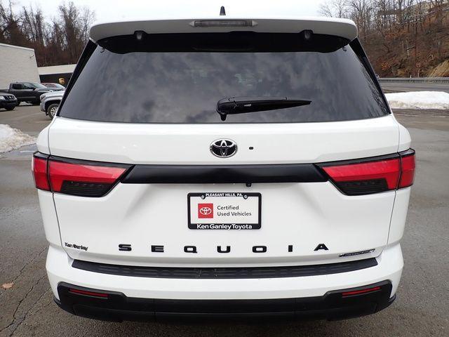 Toyota Sequoia 2025