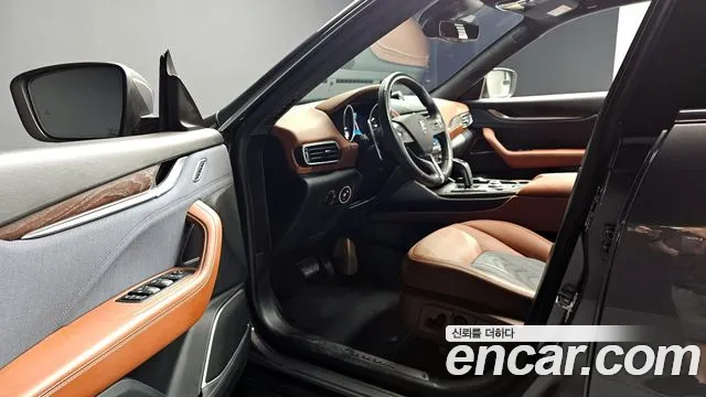 Maserati Levante 2020