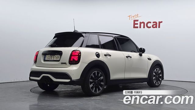 Mini COOPER 2021