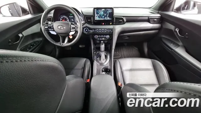 Hyundai Veloster 2021