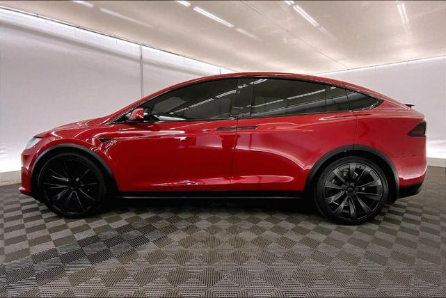 Tesla Model X 2022