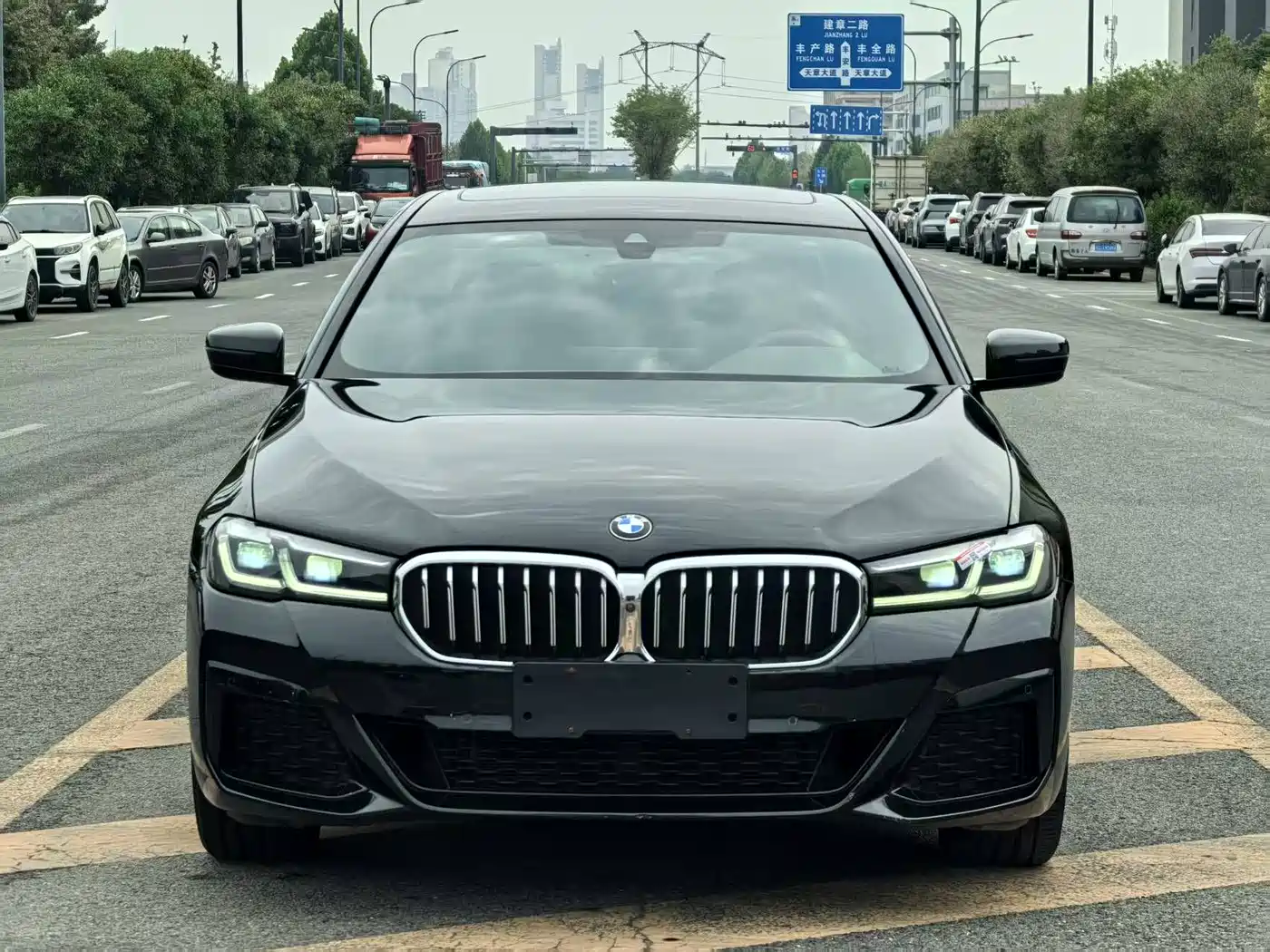 BMW 5 серии 2022