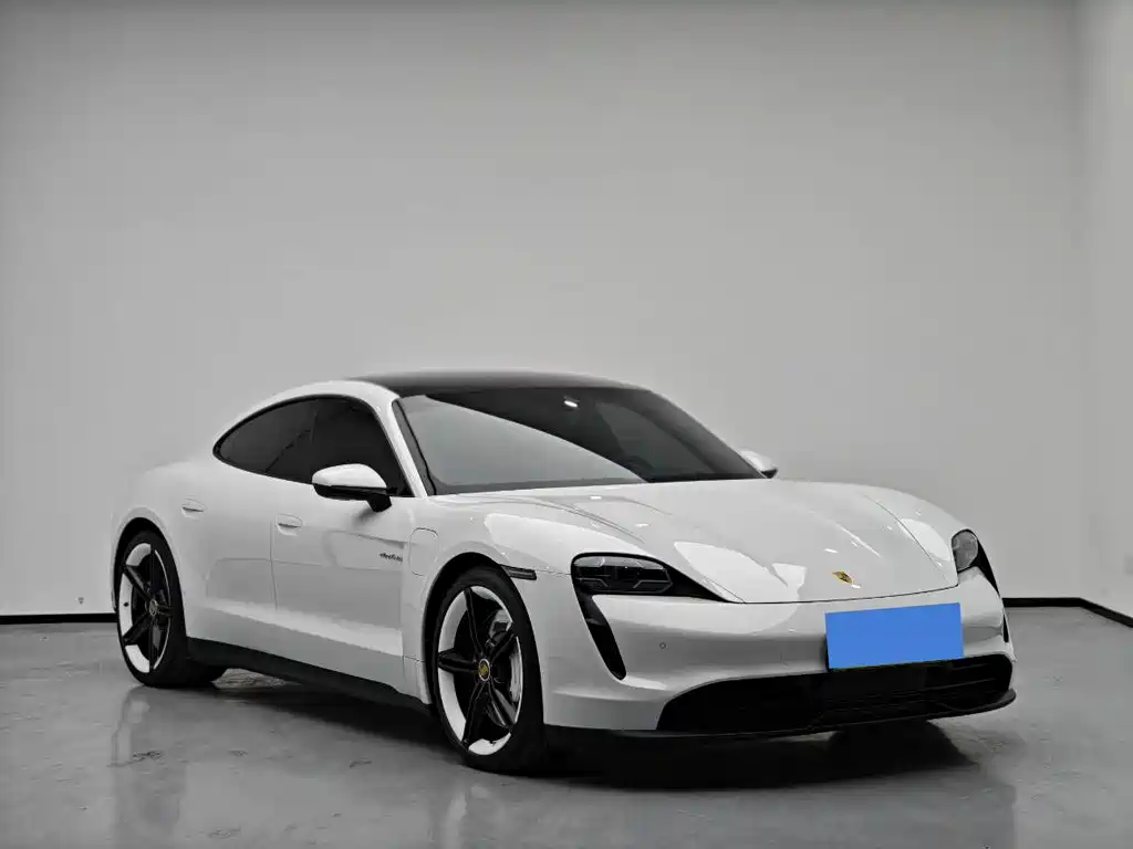 Porsche Taycan 2021