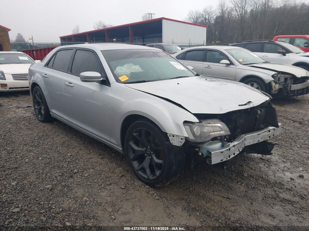 Chrysler 300 2021