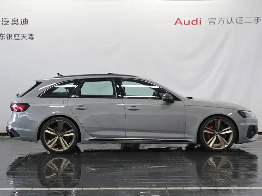Audi RS 4 2024