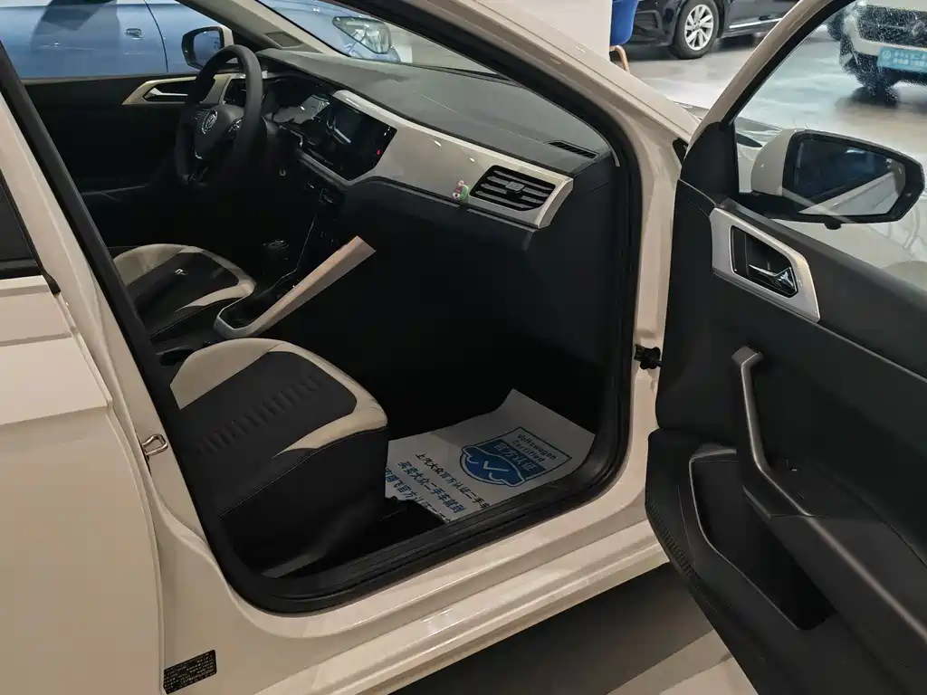 Volkswagen Polo 2021