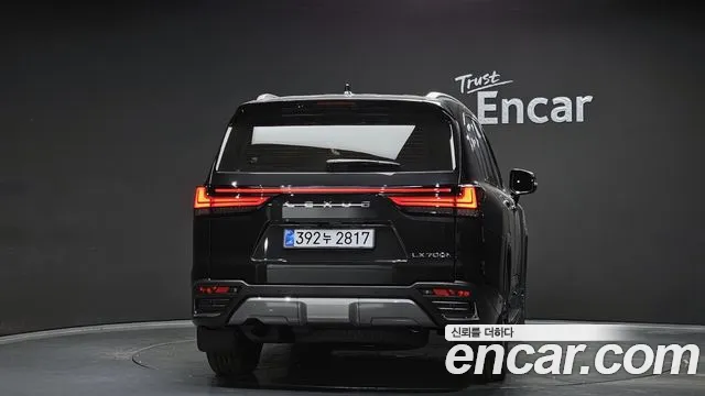 Lexus LX 2025