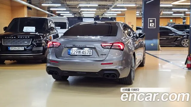Maserati Ghibli 2022