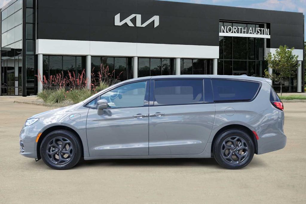 Chrysler Pacifica 2022