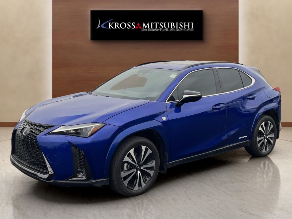 Lexus UX 2022
