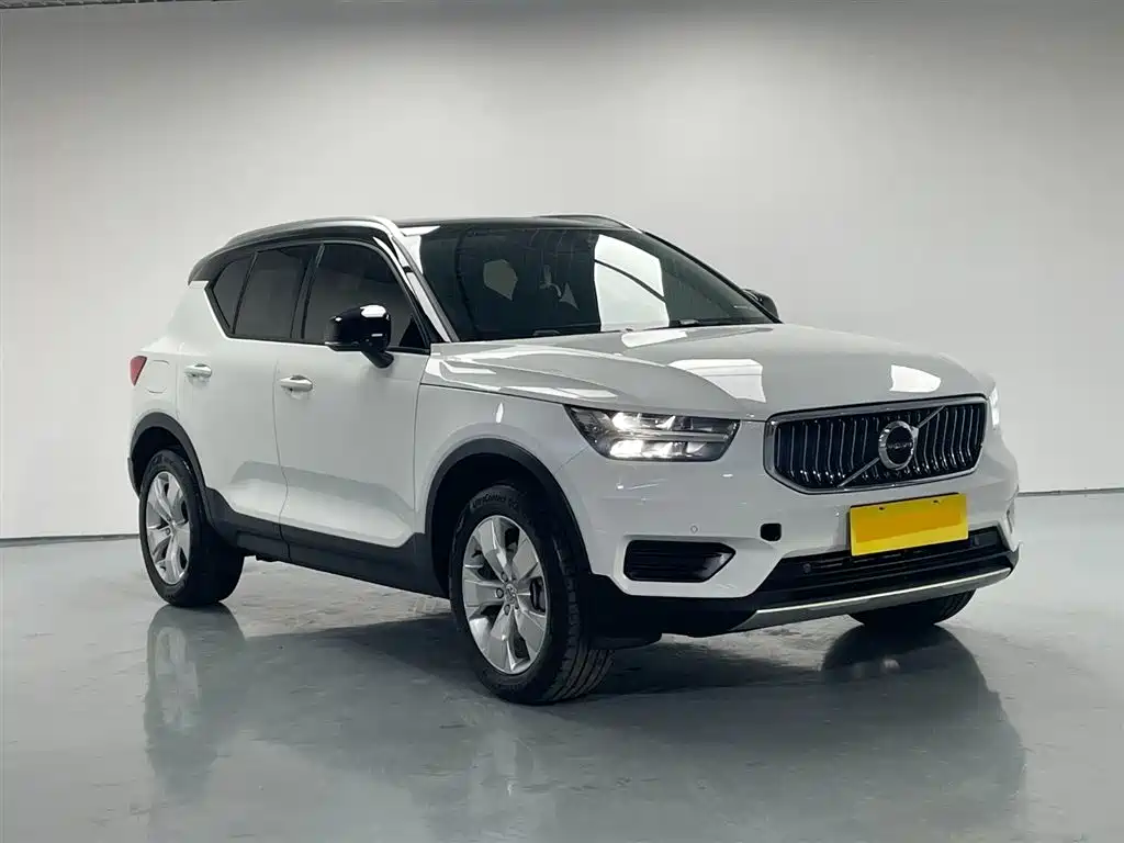 Volvo XC40 2022