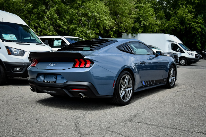 Ford Mustang 2024