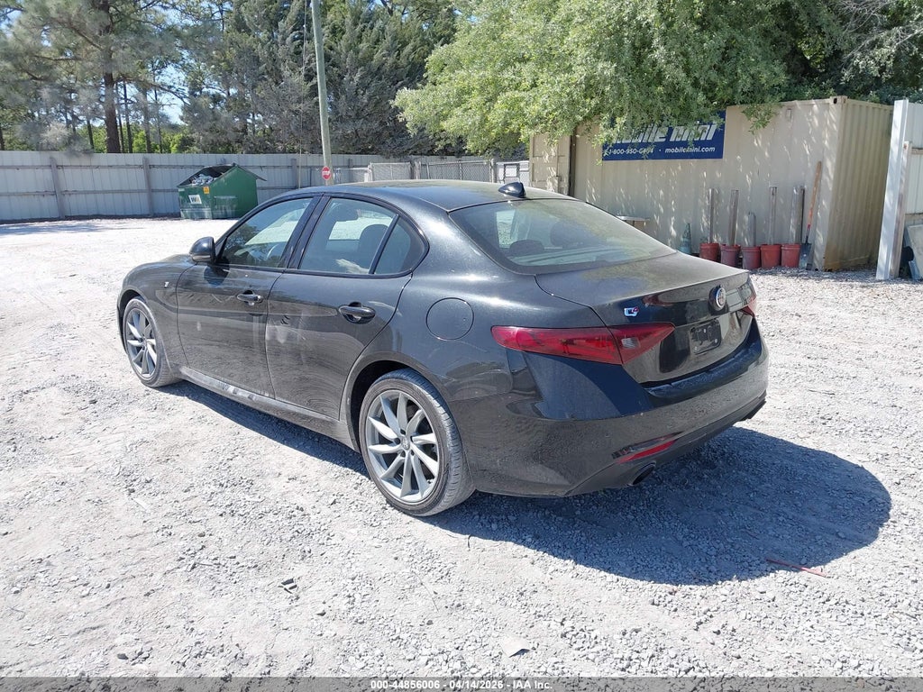 Alfa Romeo Giulia 2023