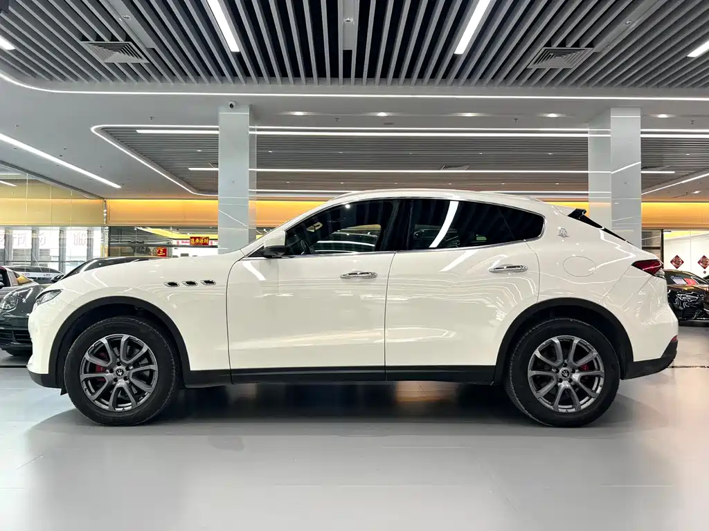 Maserati Levante 2021
