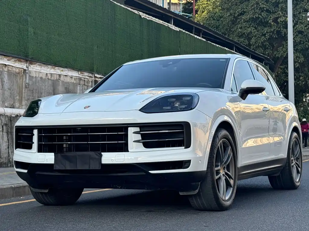 Porsche Cayenne 2023
