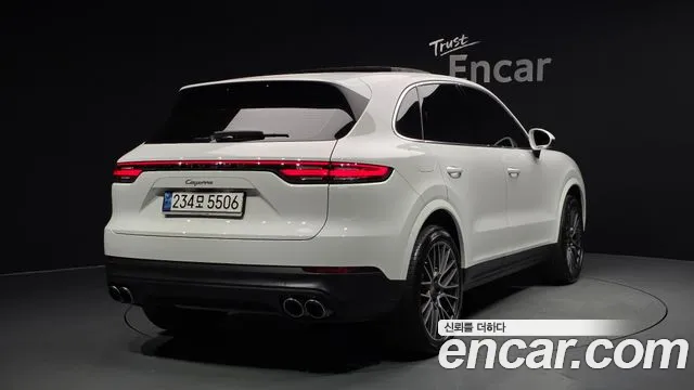 Porsche Cayenne 2023