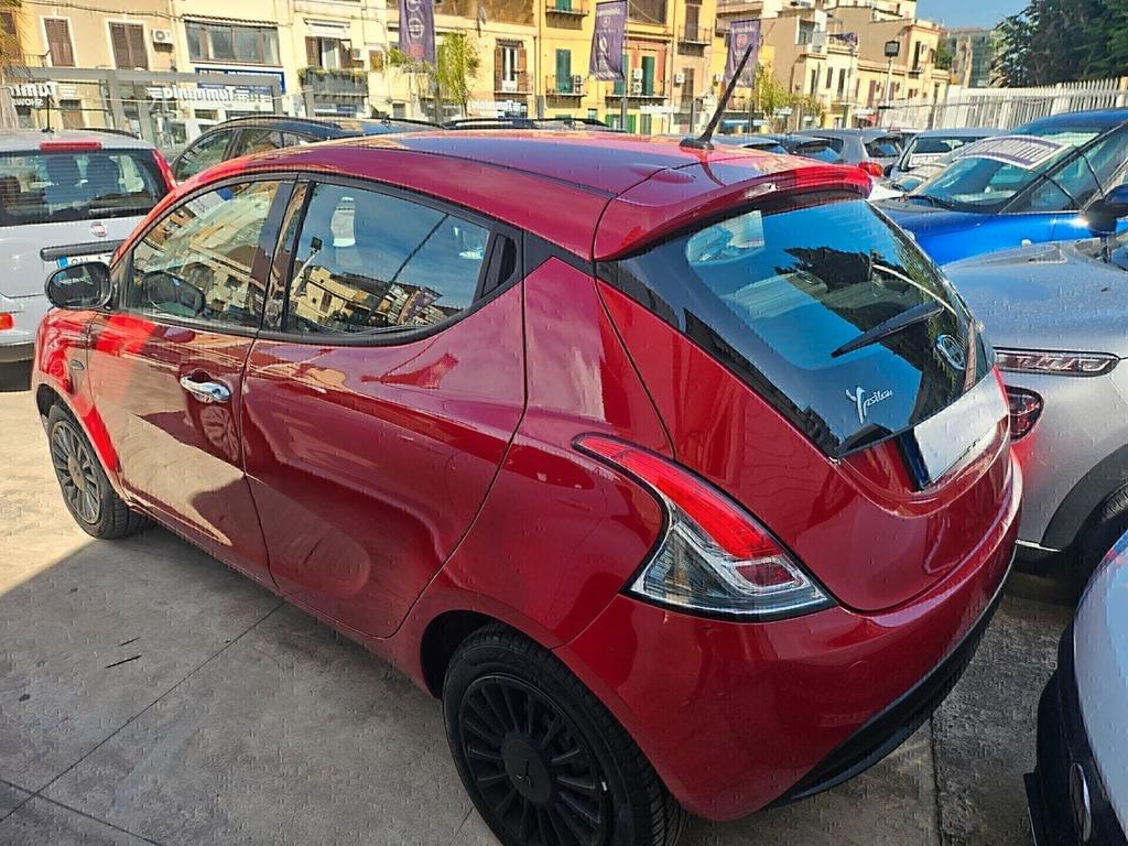 Lancia Ypsilon 2021
