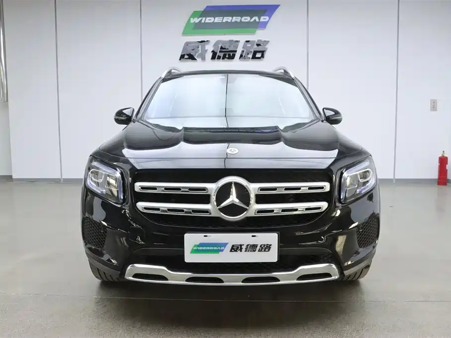 Mercedes-Benz GLB 2023