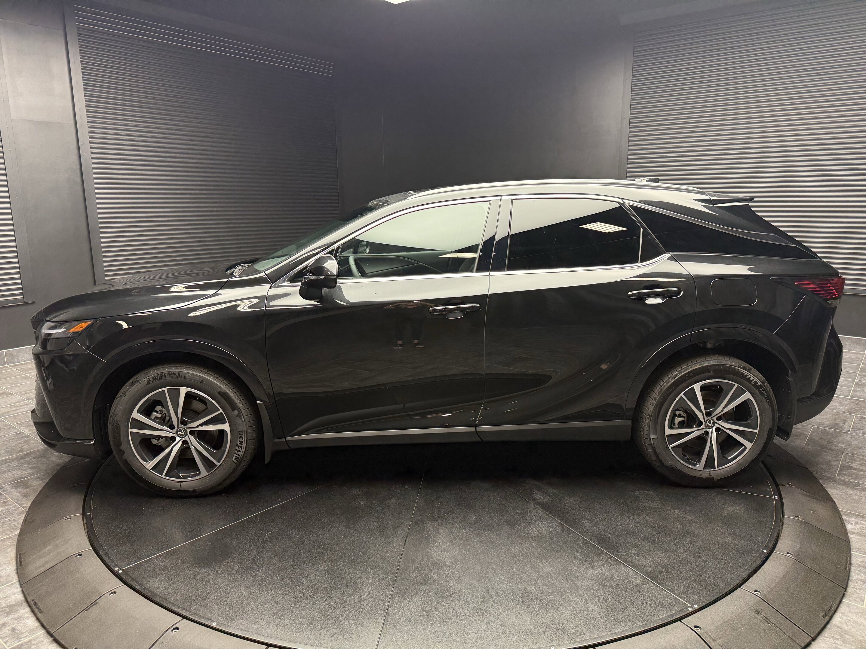 Lexus RX 2025