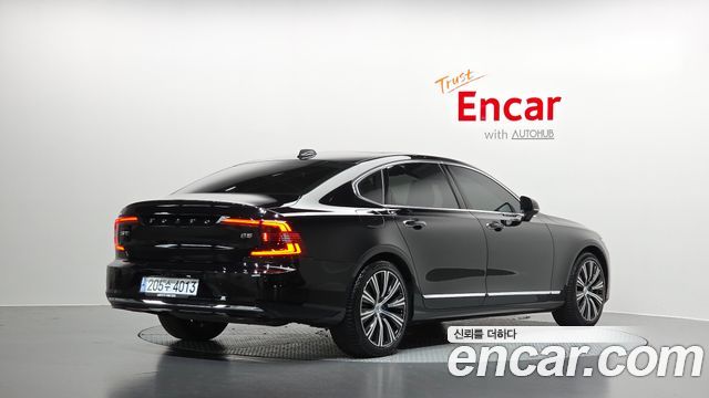 Volvo S90 2023