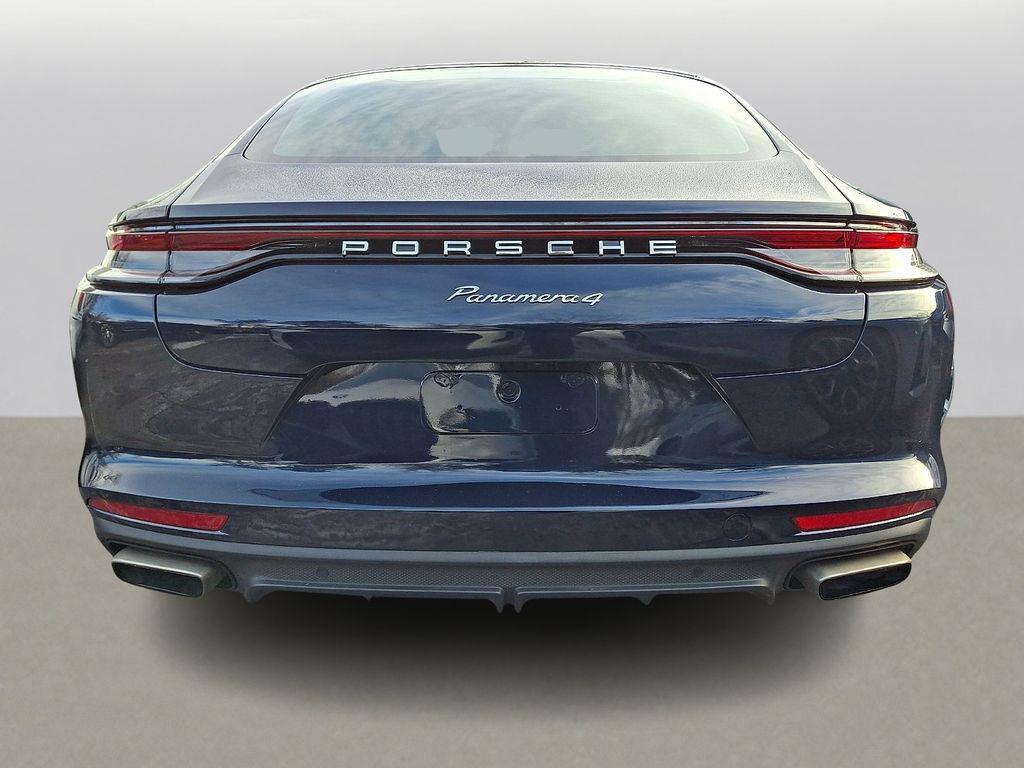 Porsche Panamera 2022