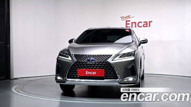 Lexus RX 2021