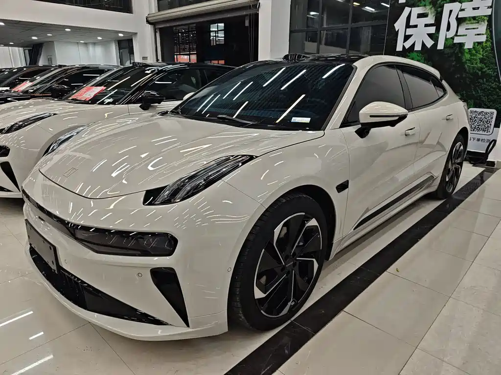Zeekr 001 2024