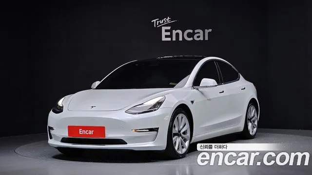 Tesla Model 3 2020