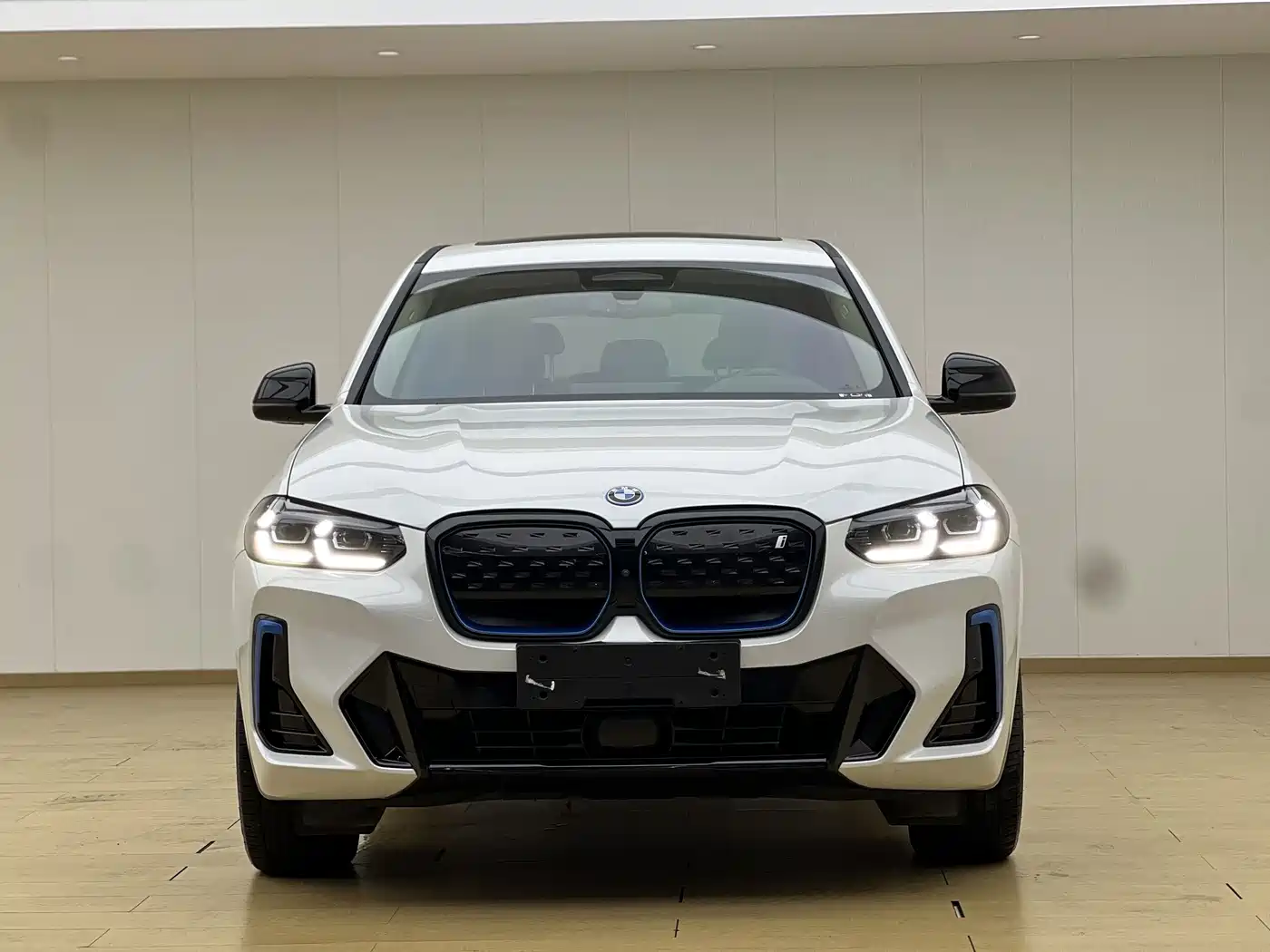 BMW iX3 2021