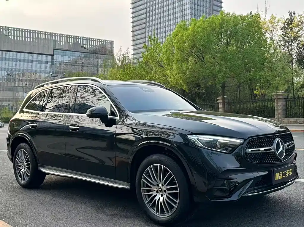 Mercedes-Benz GLC 2023