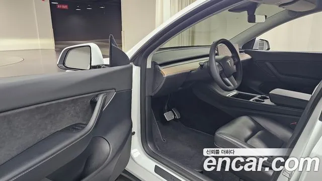 Tesla Model Y 2021