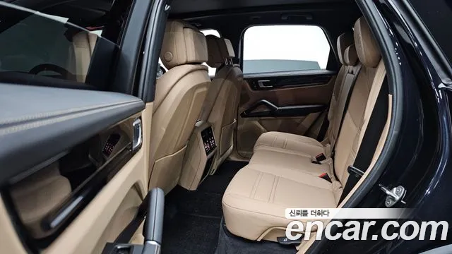 Porsche Cayenne 2022
