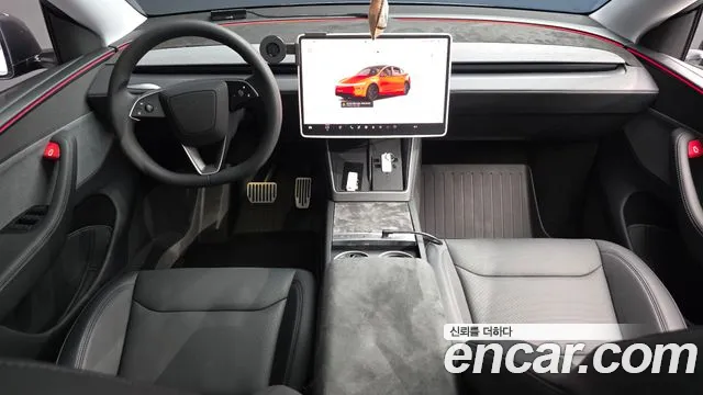 Tesla Model Y 2025