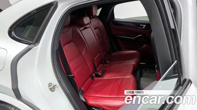 Porsche Cayenne 2021