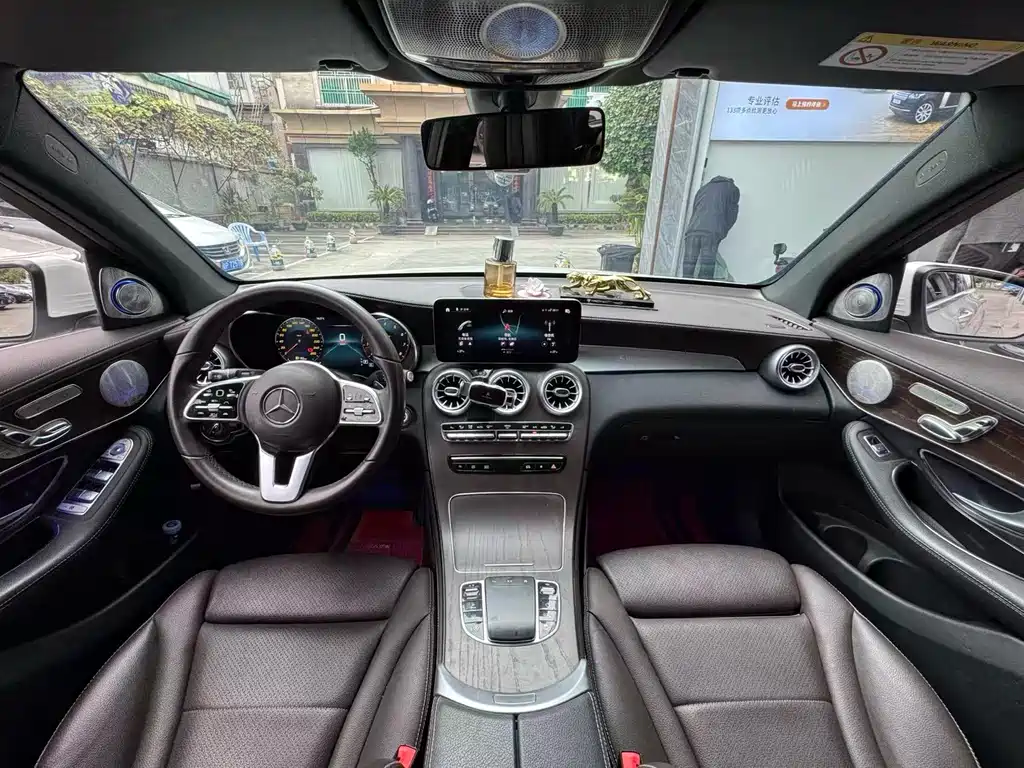 Mercedes-Benz GLC 2021
