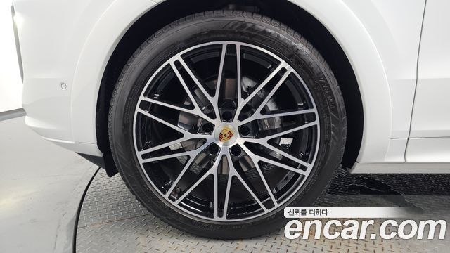Porsche Cayenne 2024