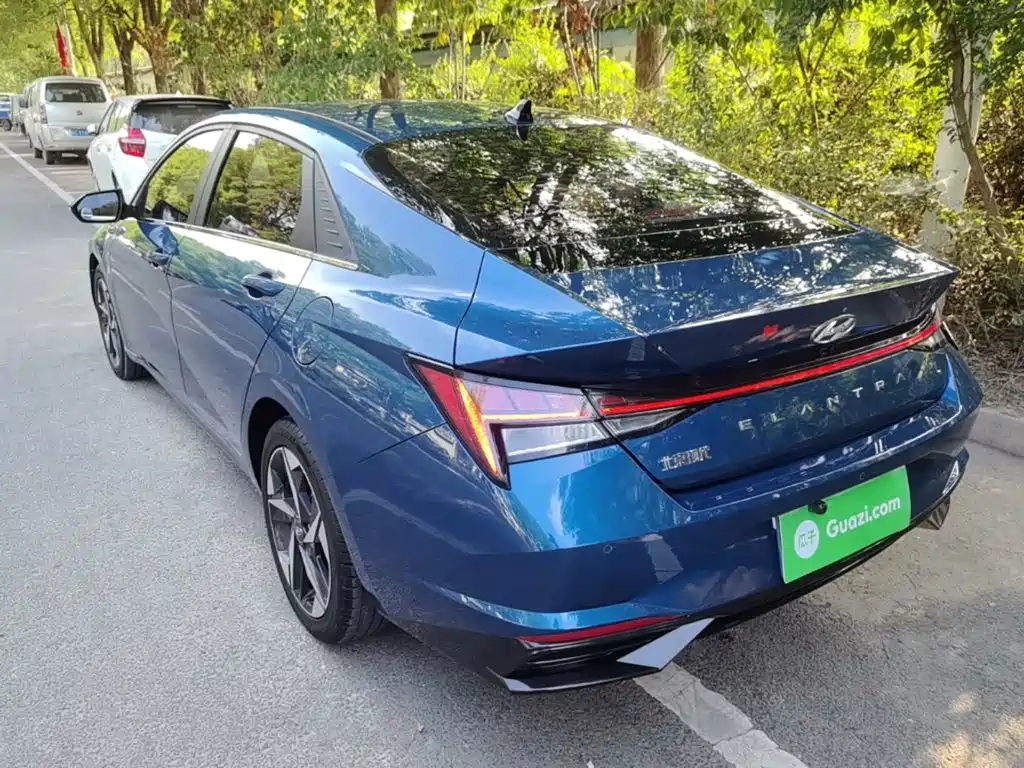Hyundai Elantra 2021