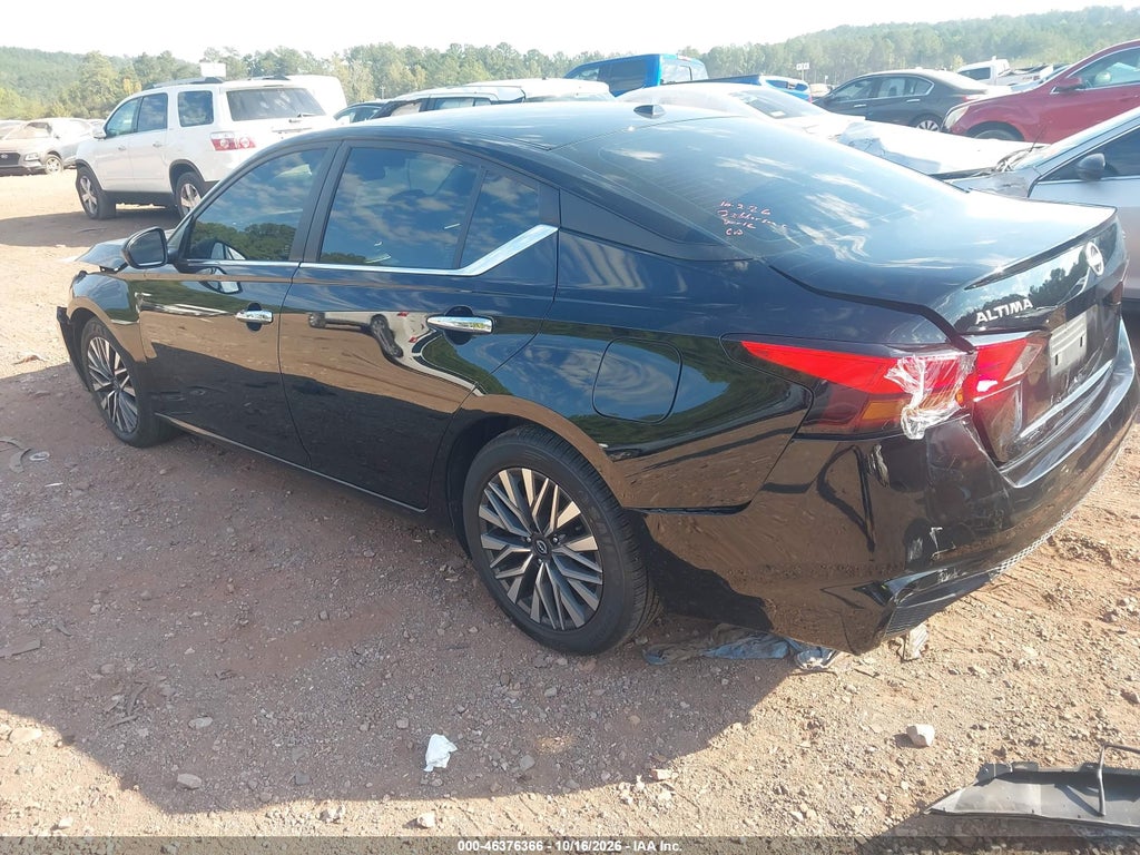 Nissan Altima 2024