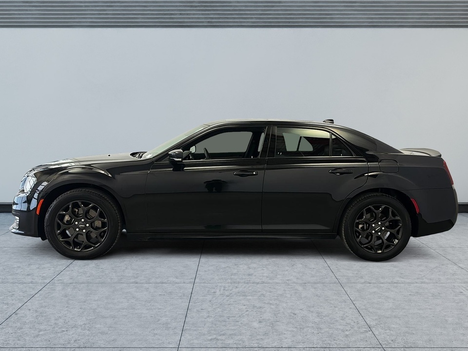 Chrysler 300 2023