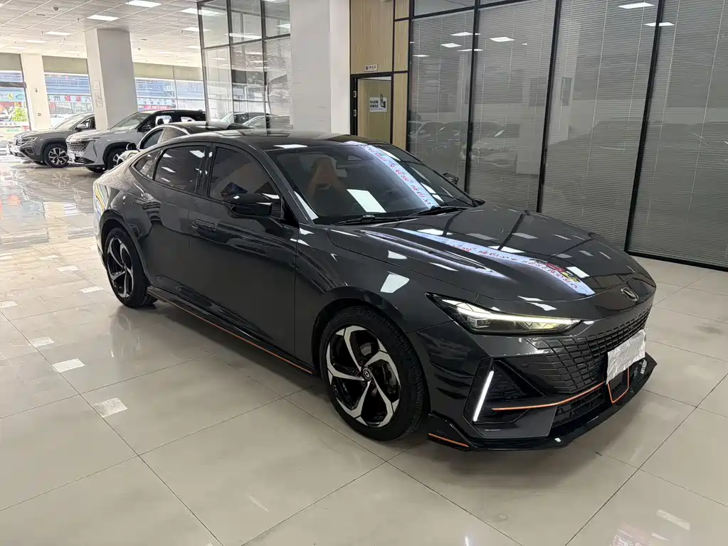 Changan UNI-V 2024