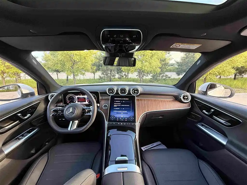 Mercedes-Benz GLC 2024