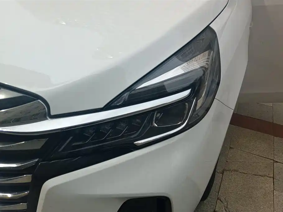 Buick GL8 2023