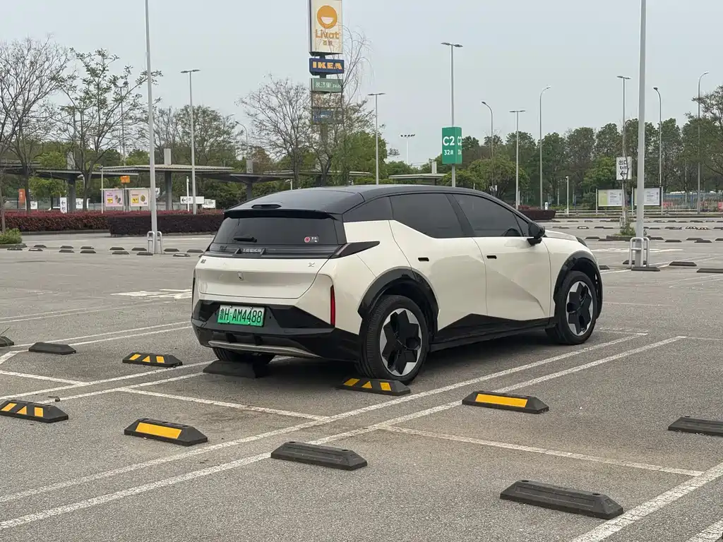 Zeekr X 2023