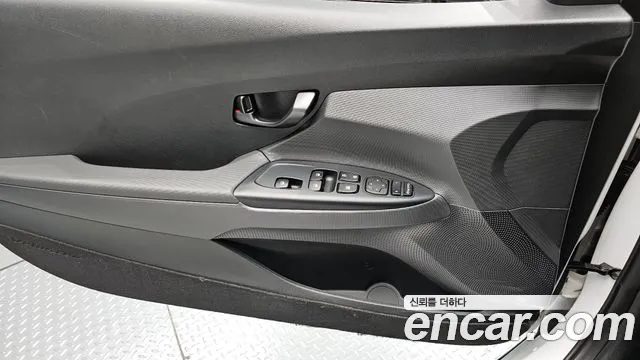 Hyundai Veloster 2022