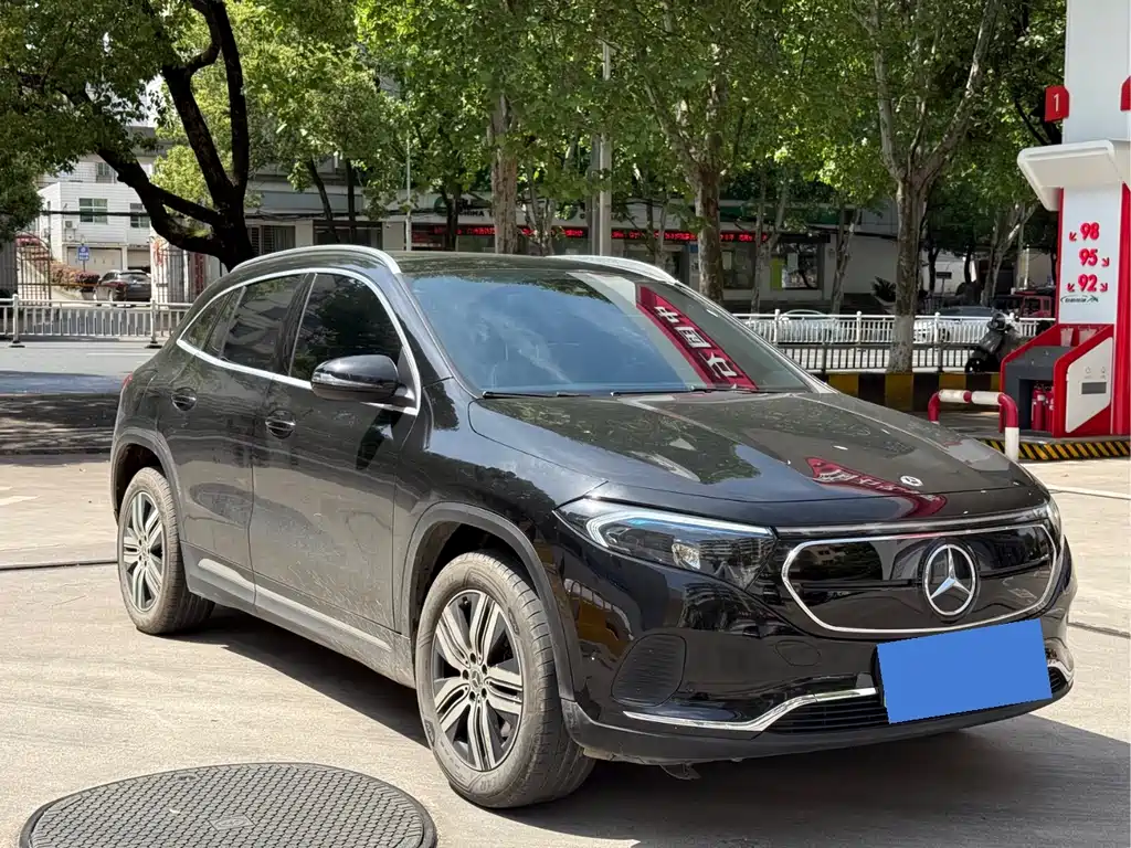 Mercedes-Benz EQA 2023