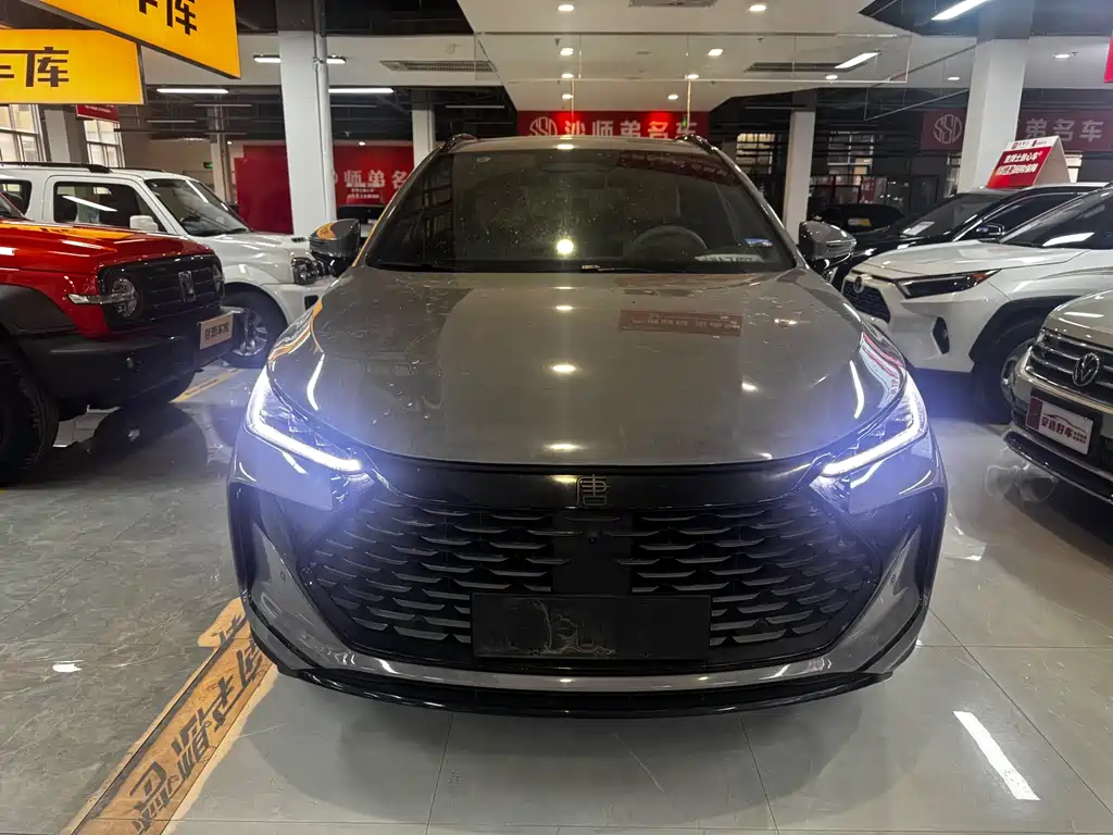 BYD Tang 2025