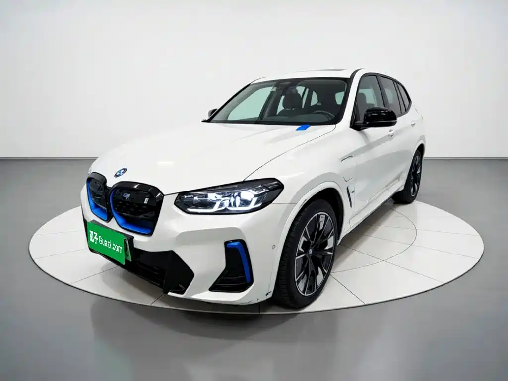 BMW iX3 2021