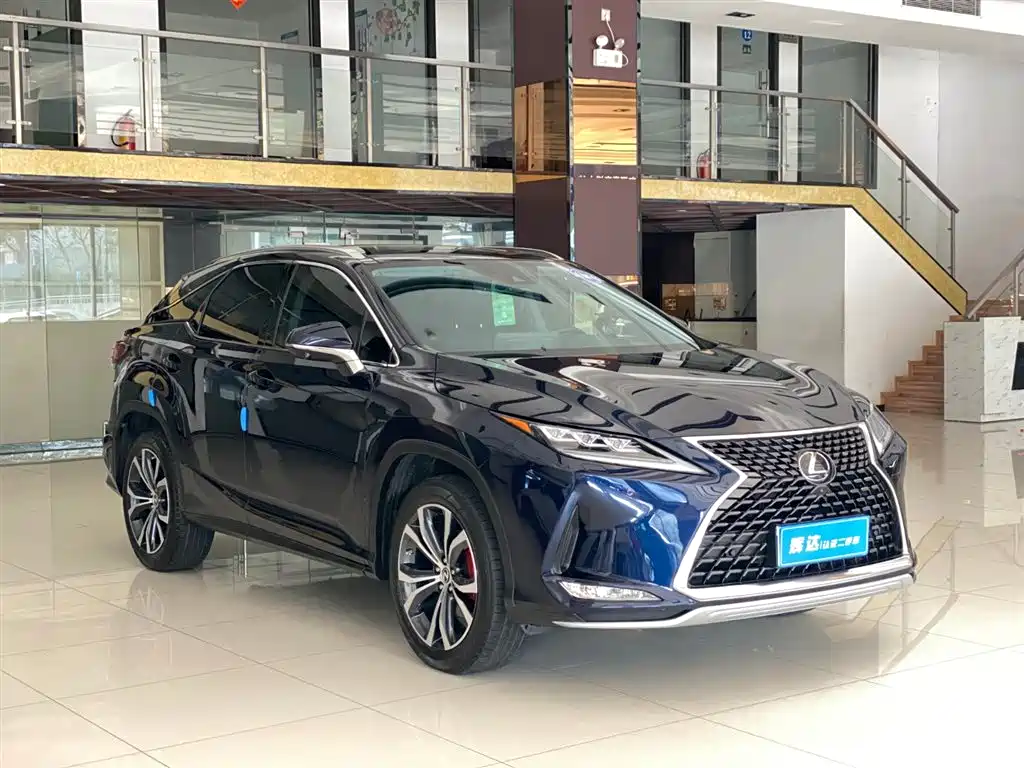 Lexus RX 2022